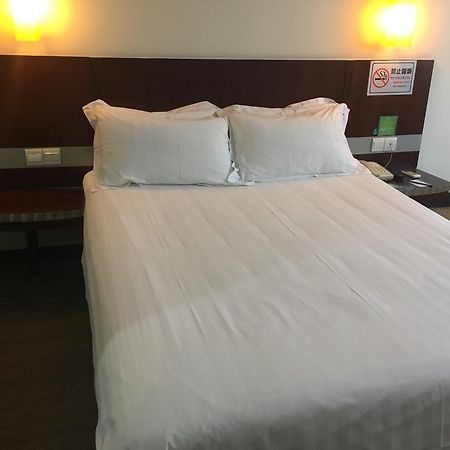 Jinjiang Inn Shenzhen Huaqiang North Екстер'єр фото