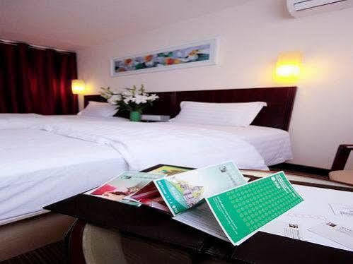 Jinjiang Inn Shenzhen Huaqiang North Екстер'єр фото